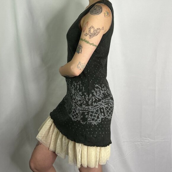 Super Cute Sleeveless Patterned Knit Dress with Lace - Picture 2 of 10